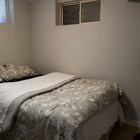 Private Room In Downtown Halifax Exteriör bild